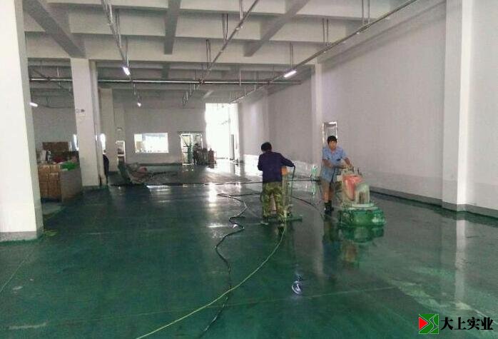 環(huán)氧自流地坪翻新