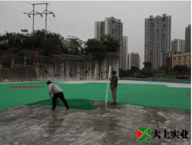 塑膠運(yùn)動(dòng)場(chǎng)鋪設(shè)