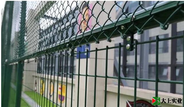 樓頂足球場圍網