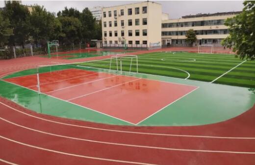 塑膠運(yùn)動(dòng)場